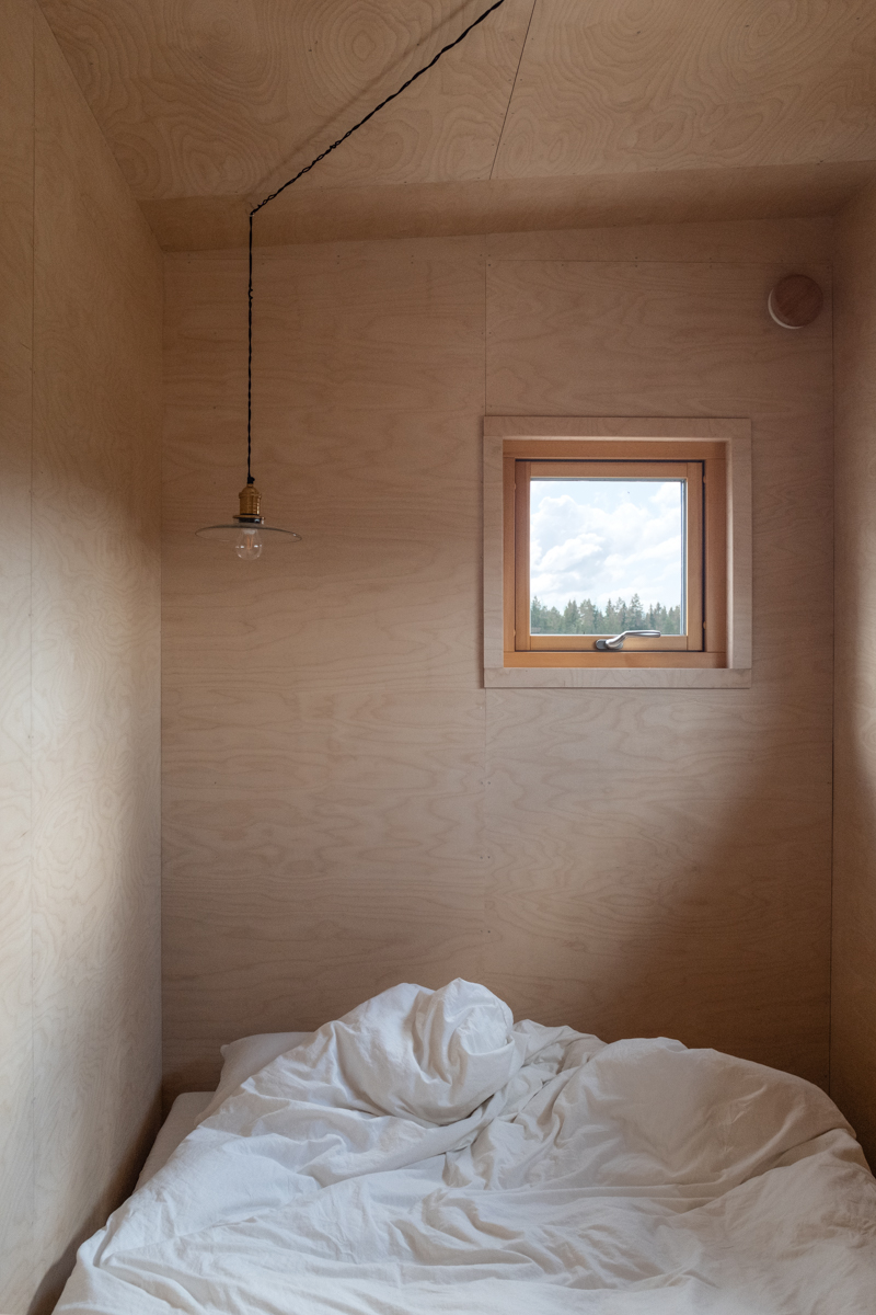 inredning plywood sovrum