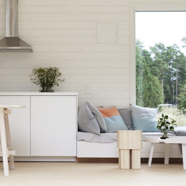 fritidshus platsbyggd inredning enkelrum